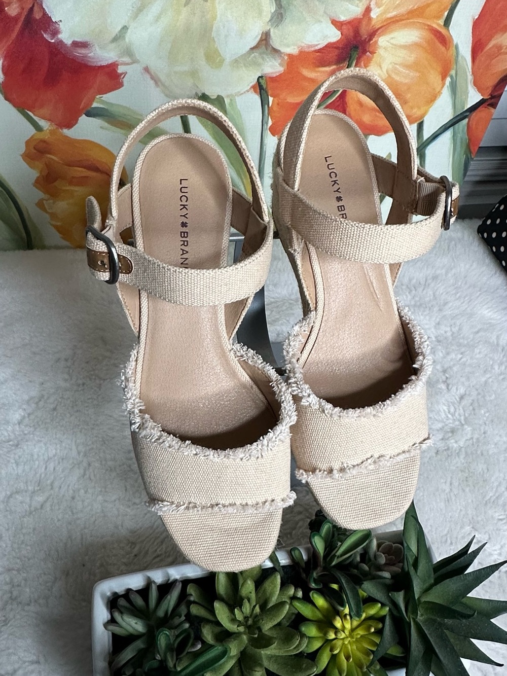 Lucky Brand Mindra Espadrille Wedge Sandal. Size 8/8 1/2 very good condition.